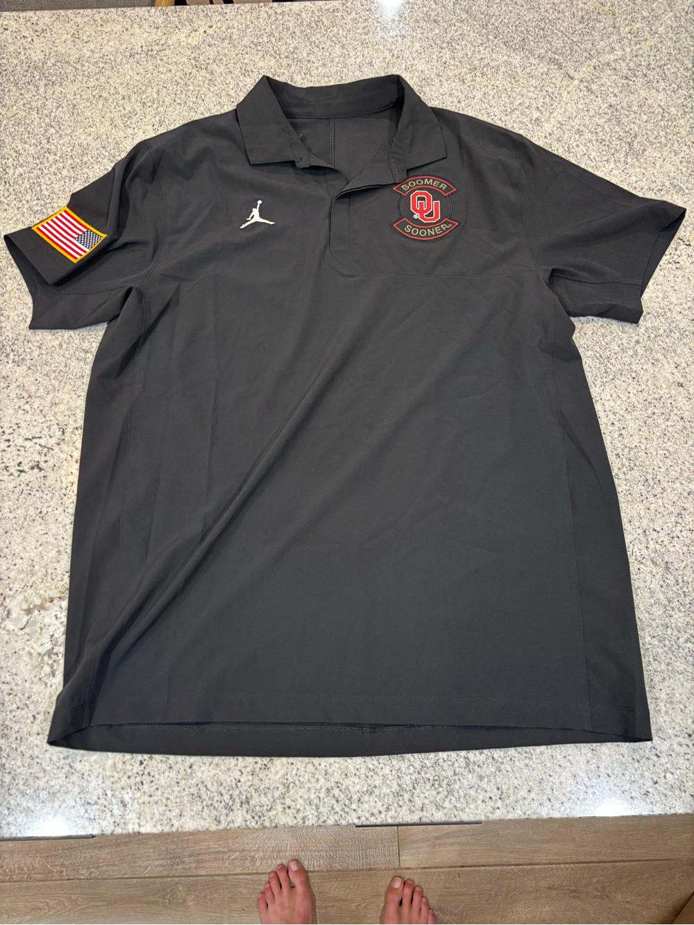 Air Jordan Oklahoma Sooners Basketball Team Armed Force Polo Size Large (L)